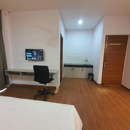 Mallenzo Suites Dlf Phase 1 Gurgaon Buitenkant foto