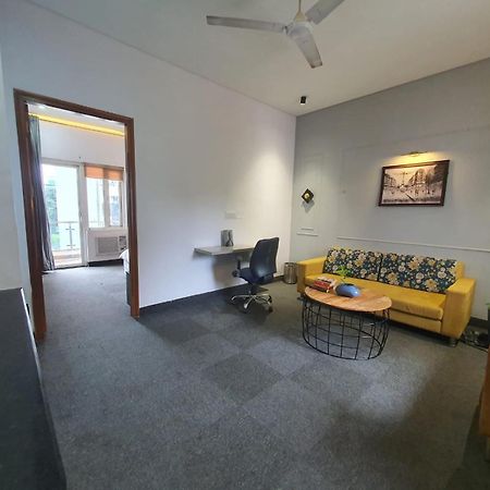 Mallenzo Suites Dlf Phase 1 Gurgaon Buitenkant foto