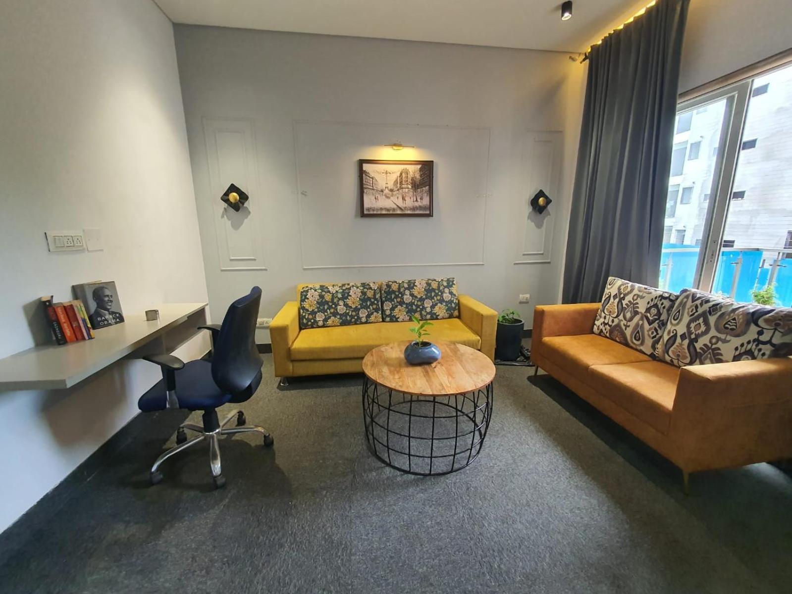 Mallenzo Suites Dlf Phase 1 Gurgaon Buitenkant foto